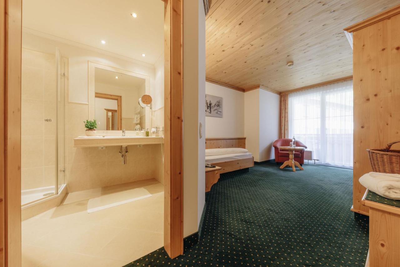 סילברטל Hotel Hirschen מראה חיצוני תמונה