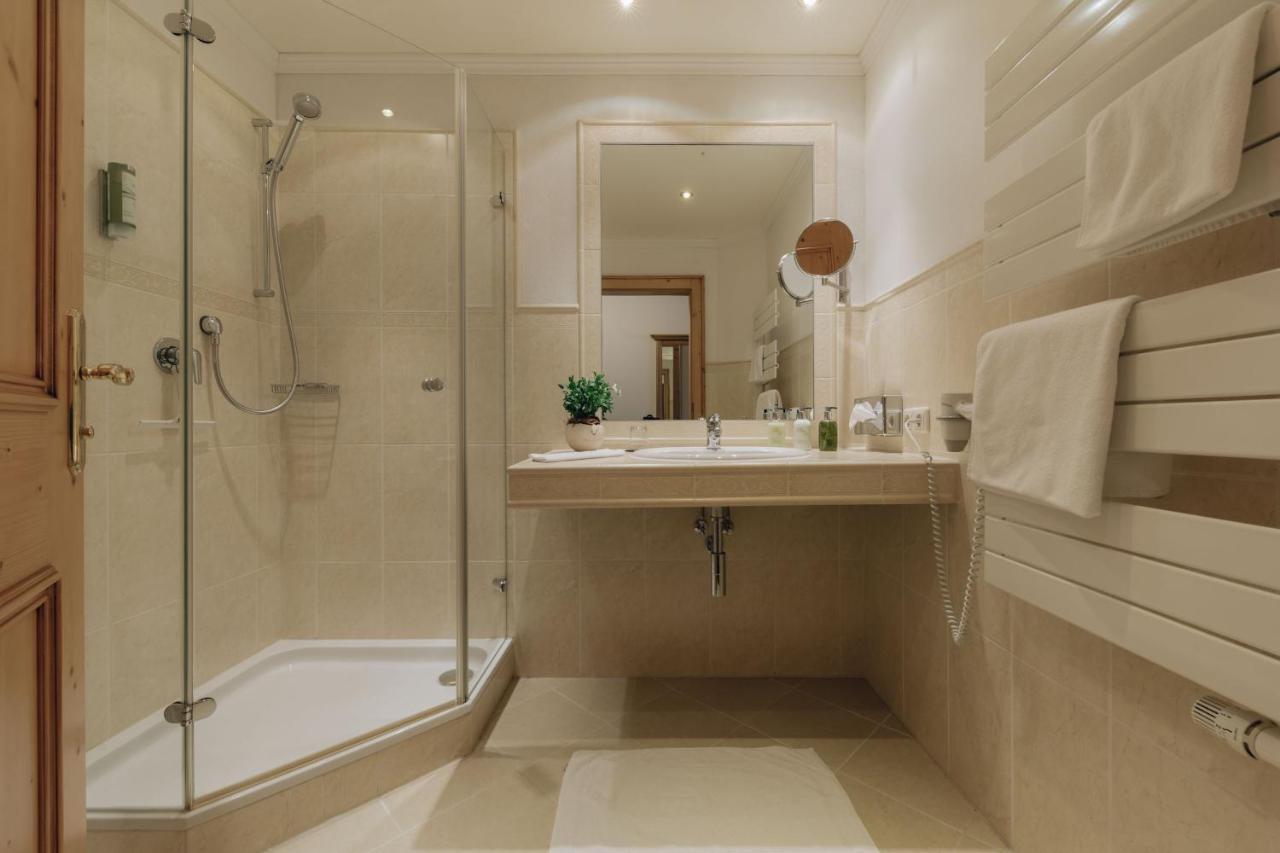 סילברטל Hotel Hirschen מראה חיצוני תמונה