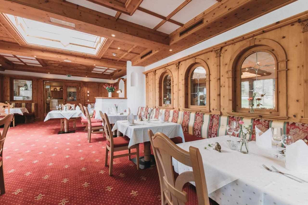סילברטל Hotel Hirschen מראה חיצוני תמונה